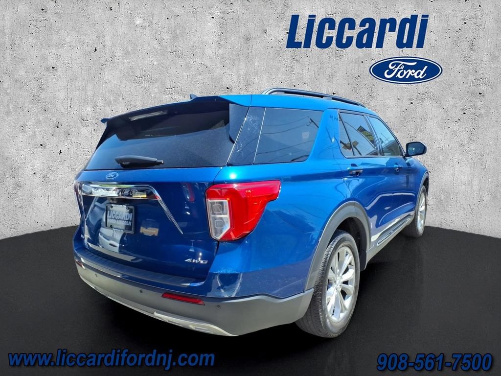 Certified 2023 Ford Explorer XLT w/ Equipment Group 202A AWD/4WD image 4