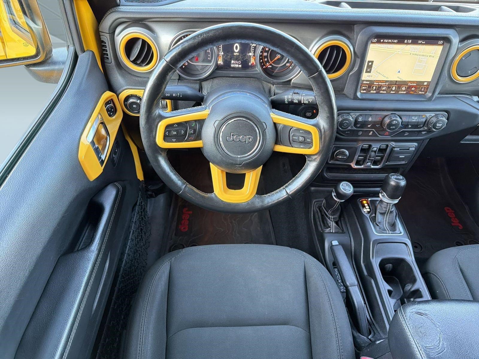 Used 2018 Jeep Wrangler Unlimited Sahara AWD/4WD image 9