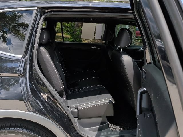 Used 2022 Volkswagen Tiguan SEL Premium R-Line AWD/4WD image 16