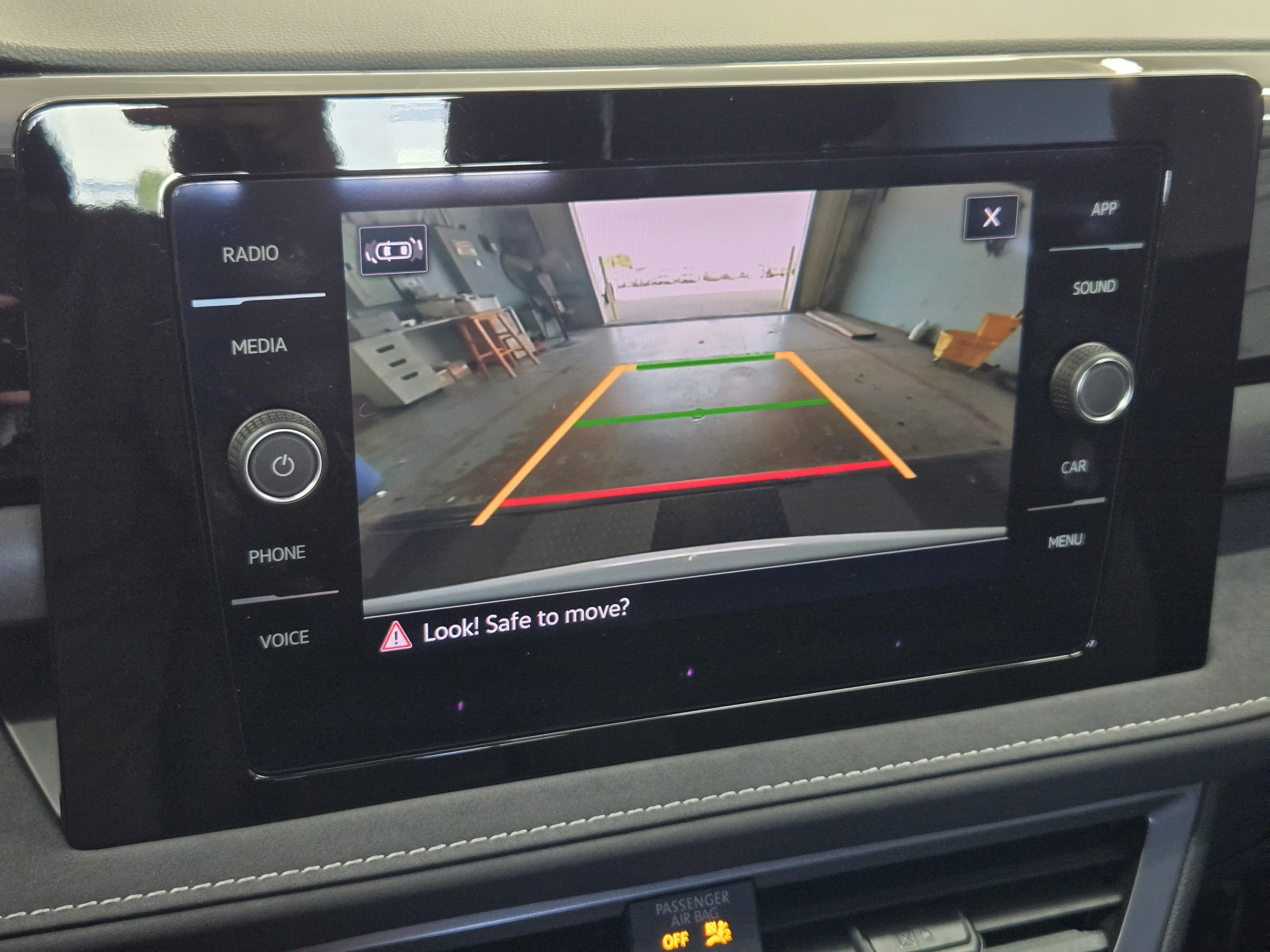 Used 2025 Volkswagen Taos SE FWD image 20