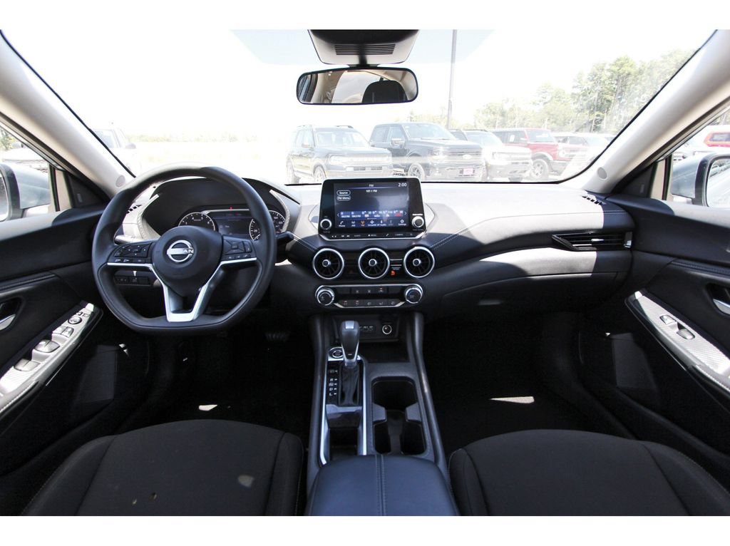 Used 2025 Nissan Sentra SV w/ Trunk Package FWD image 12