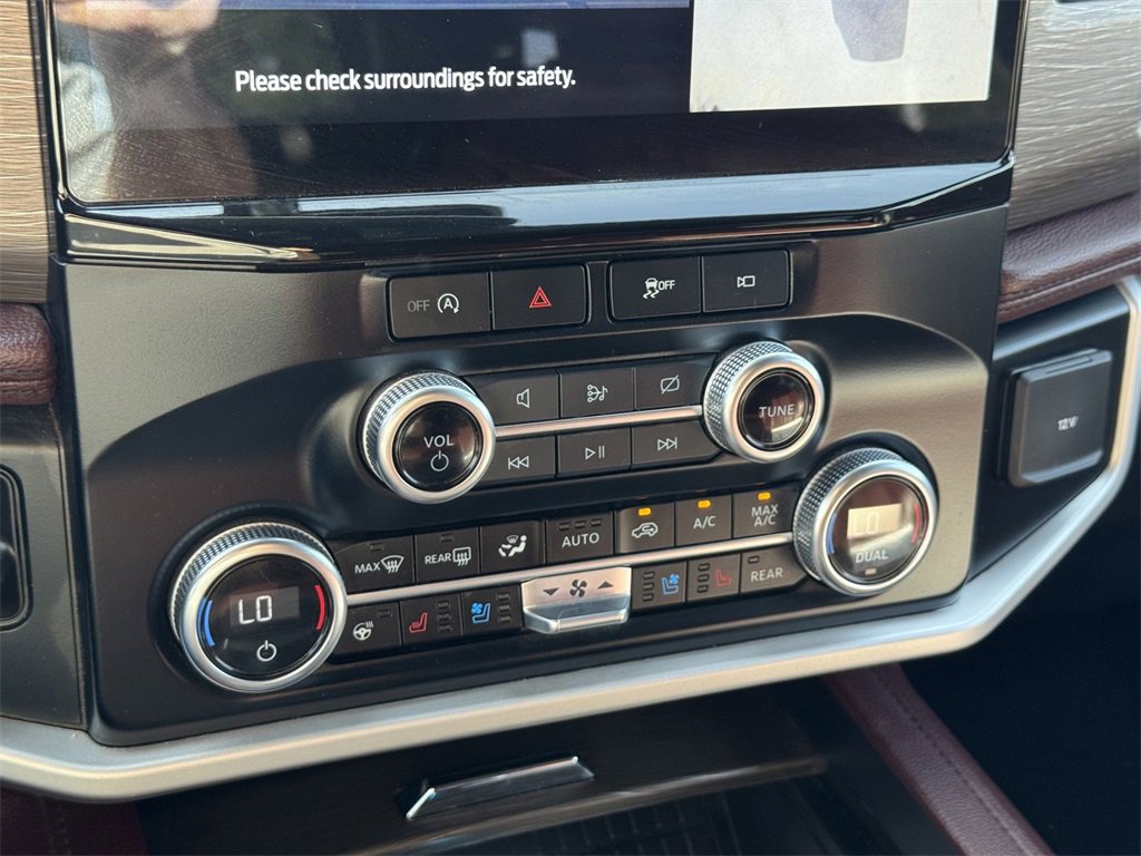 Certified 2024 Ford Expedition Limited image 15