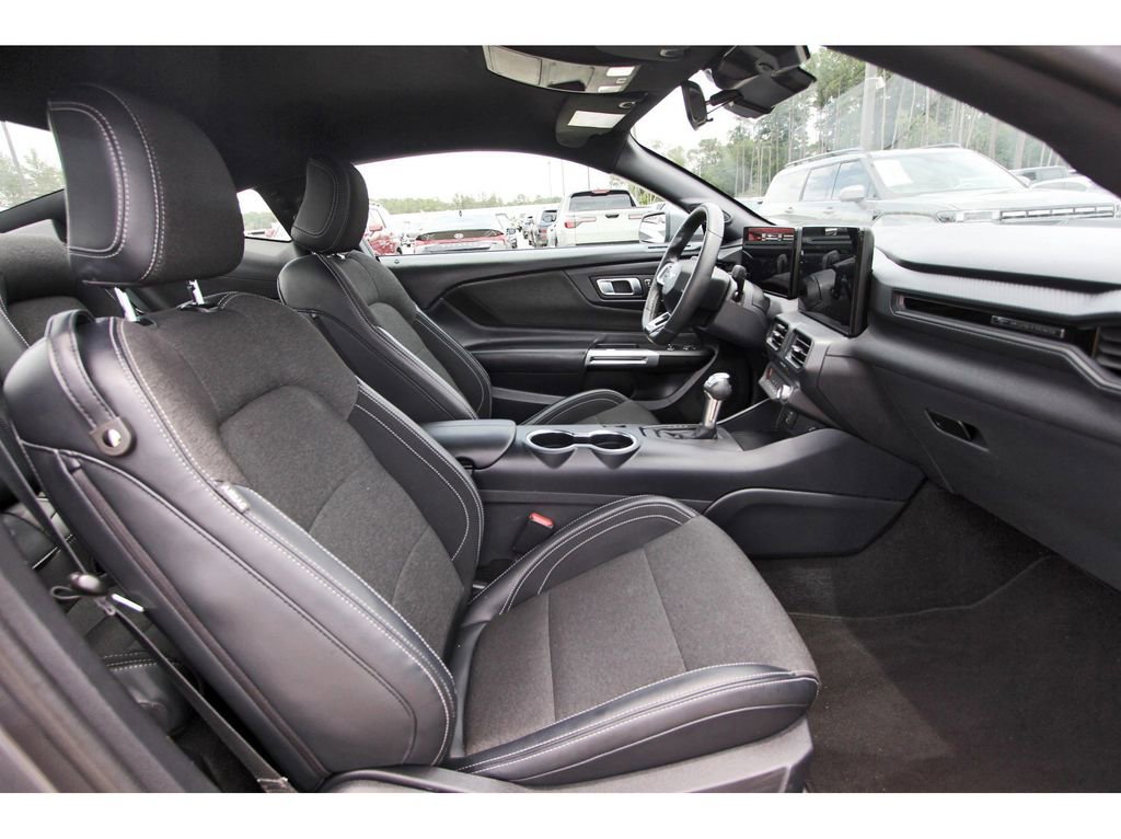 Certified 2024 Ford Mustang Coupe RWD image 25