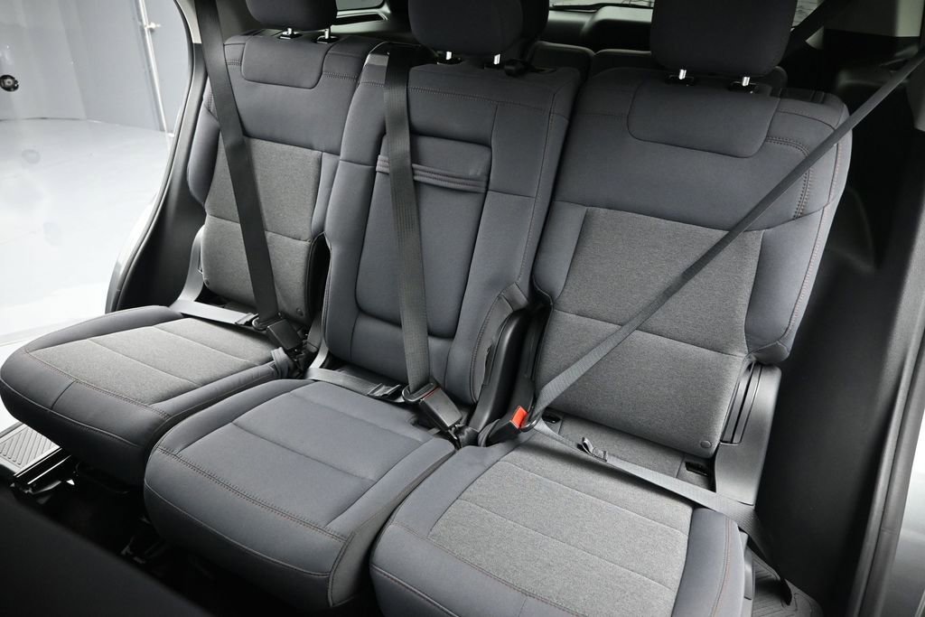 Certified 2025 Ford Explorer Active RWD image 20