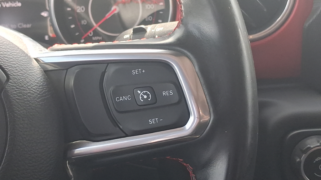Used 2018 Jeep Wrangler Unlimited Rubicon w/ Dual Top Group AWD/4WD image 24
