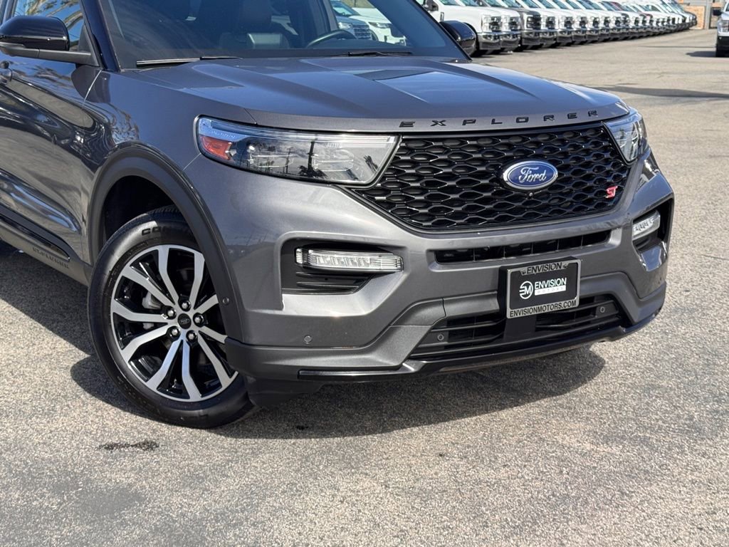 Certified 2021 Ford Explorer ST w/ Equipment Group 401A image 3
