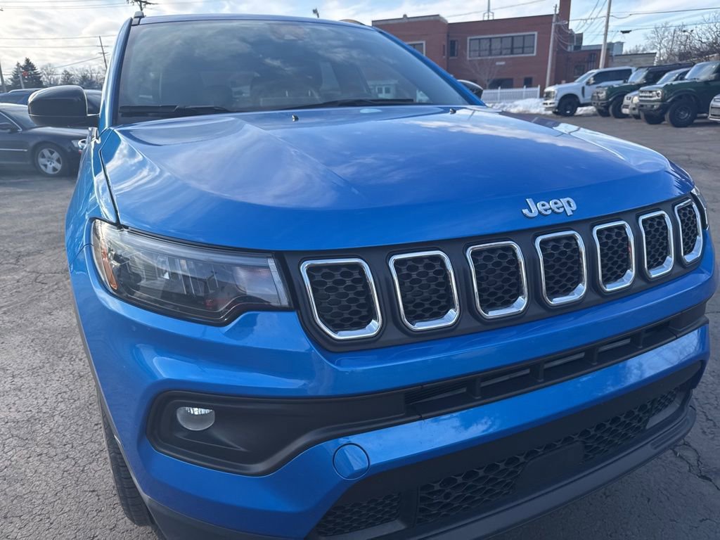 Used 2023 Jeep Compass Latitude w/ Convenience Group image 46