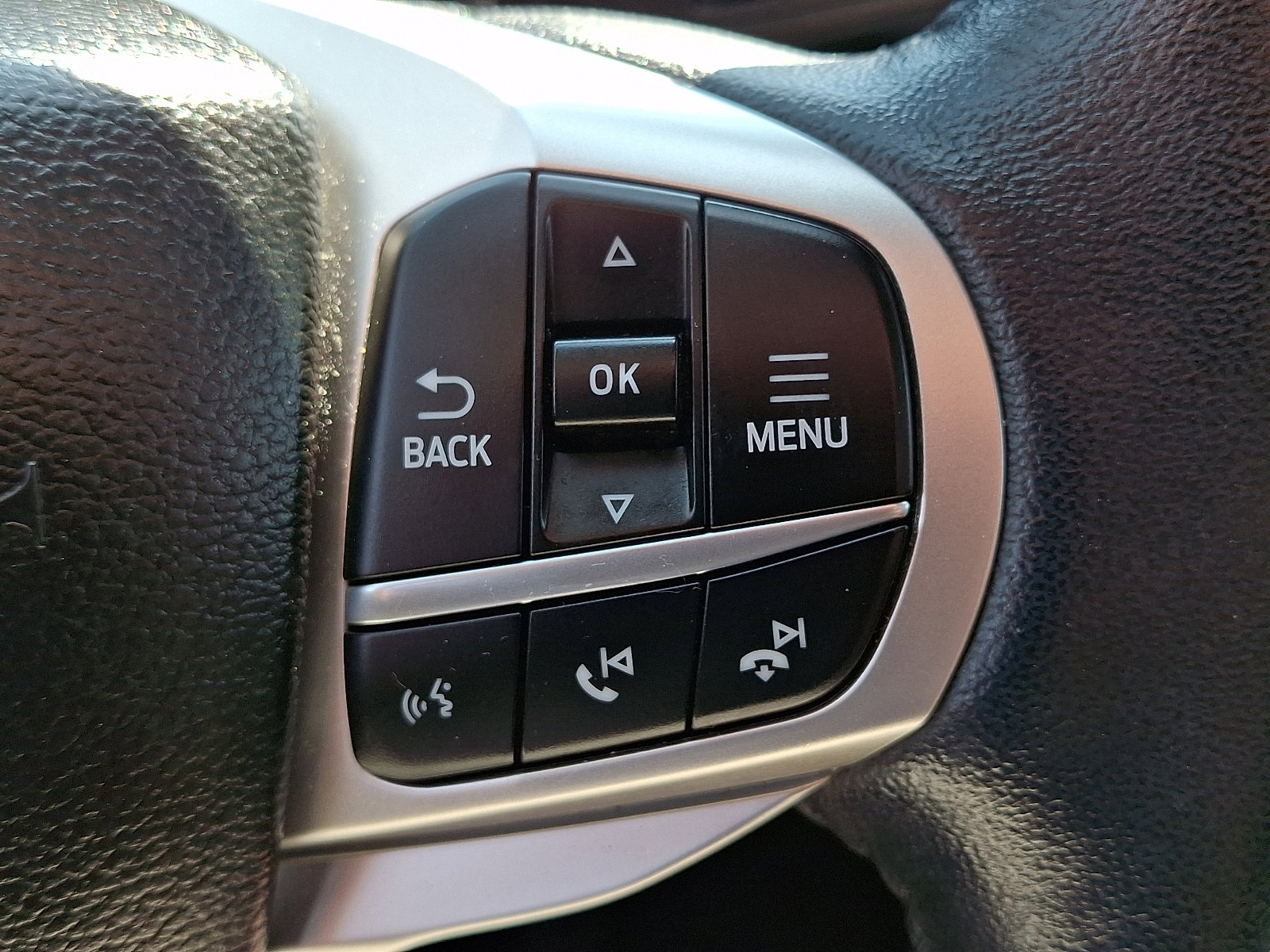 Certified 2023 Ford Explorer XLT AWD/4WD image 22