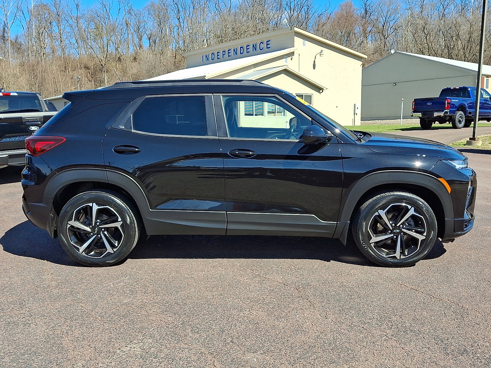 Used 2021 Chevrolet TrailBlazer RS w/ Convenience Package image 12