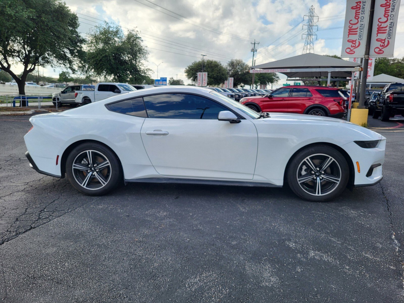 Certified 2025 Ford Mustang Coupe RWD image 2