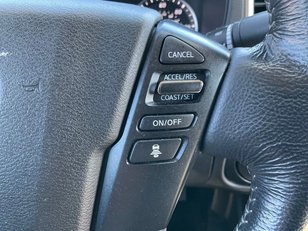 Used 2022 Nissan Frontier SV AWD/4WD image 6