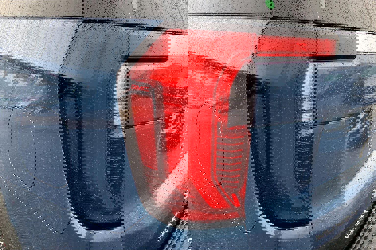 Used 2025 GMC Yukon XL Elevation image 26