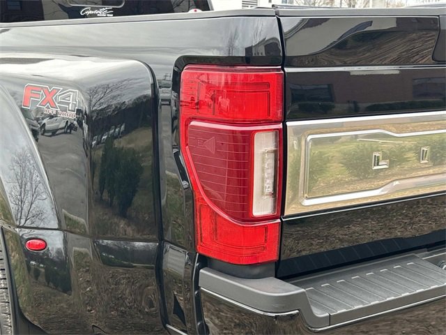 Certified 2022 Ford F350 Limited image 6