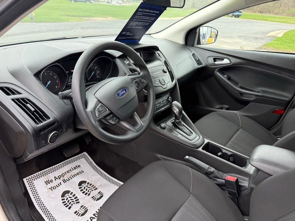 Certified 2018 Ford Focus SE FWD image 21