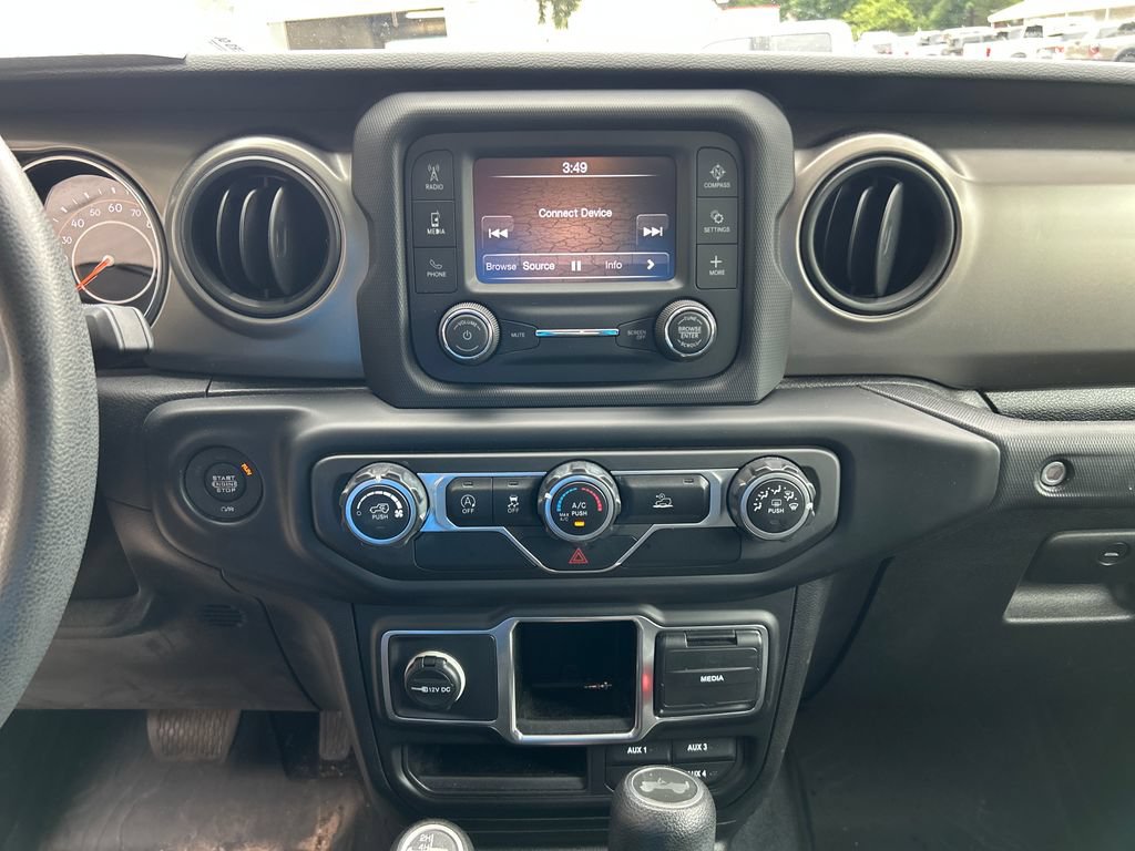 Used 2021 Jeep Wrangler Unlimited Sport AWD/4WD image 17