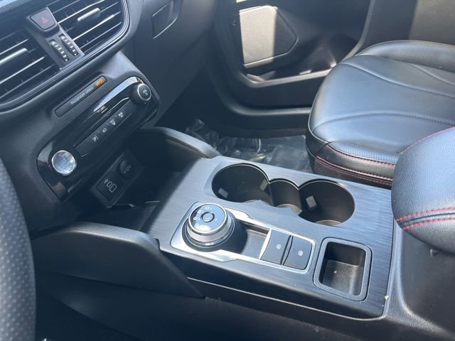 Certified 2025 Ford Escape ST-Line Elite w/ Premium Technology Package AWD/4WD image 36