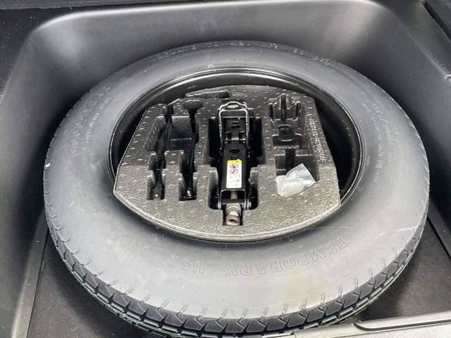 Used 2022 Jeep Grand Cherokee Limited AWD/4WD image 28