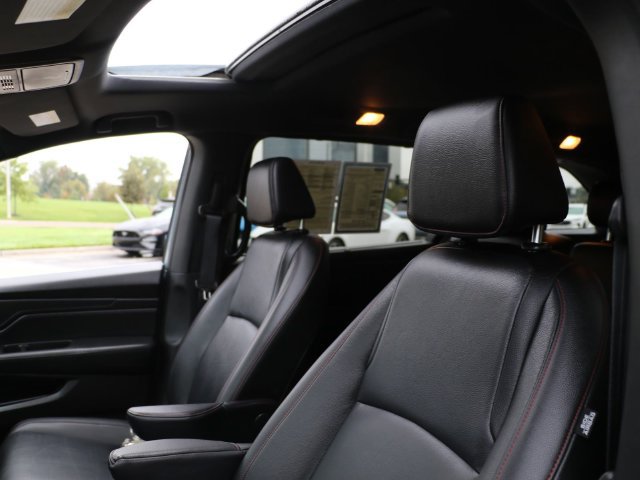 Used 2025 Honda Odyssey Sport-L image 22