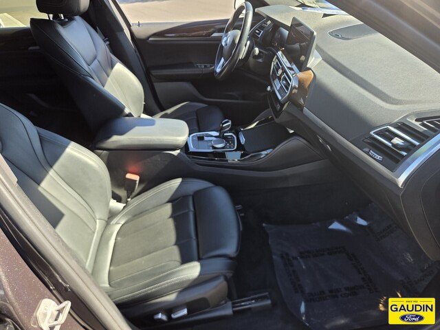 Used 2023 BMW X4 xDrive30i w/ Parking Assistance Package AWD/4WD image 16