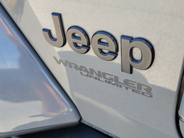 Used 2021 Jeep Wrangler Unlimited Sahara image 8