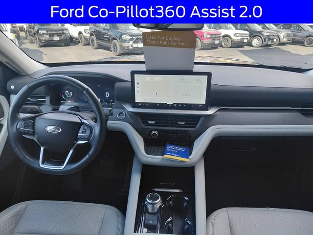 Certified 2025 Ford Explorer Platinum w/ LUX Leather Package AWD/4WD image 3