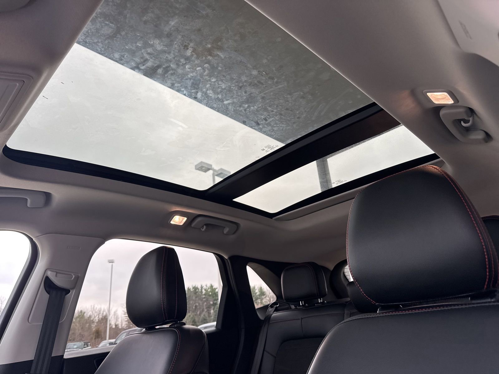 Certified 2022 Ford Escape SEL w/ SEL Stealth AWD Package image 22