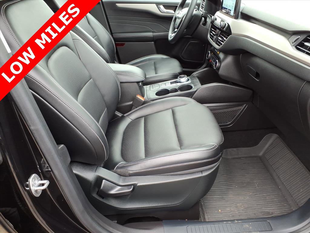 Certified 2022 Ford Escape SEL image 8