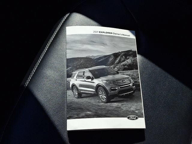Certified 2021 Ford Explorer XLT w/ Equipment Group 202A AWD/4WD image 26