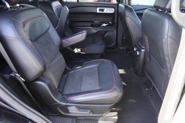 Certified 2023 Ford Explorer ST-Line w/ Class IV Trailer Tow Package image 16