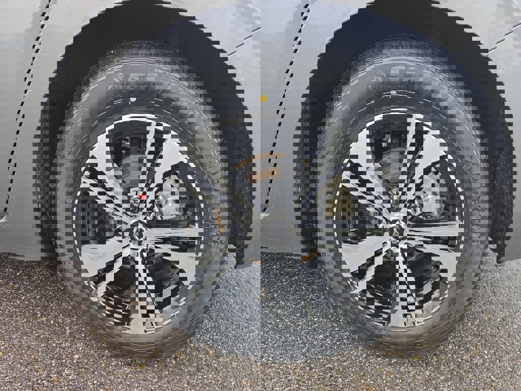 Used 2023 Nissan Sentra SV image 10