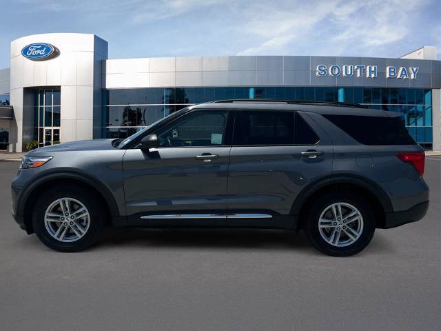 Certified 2023 Ford Explorer XLT w/ Equipment Group 202A RWD image 2