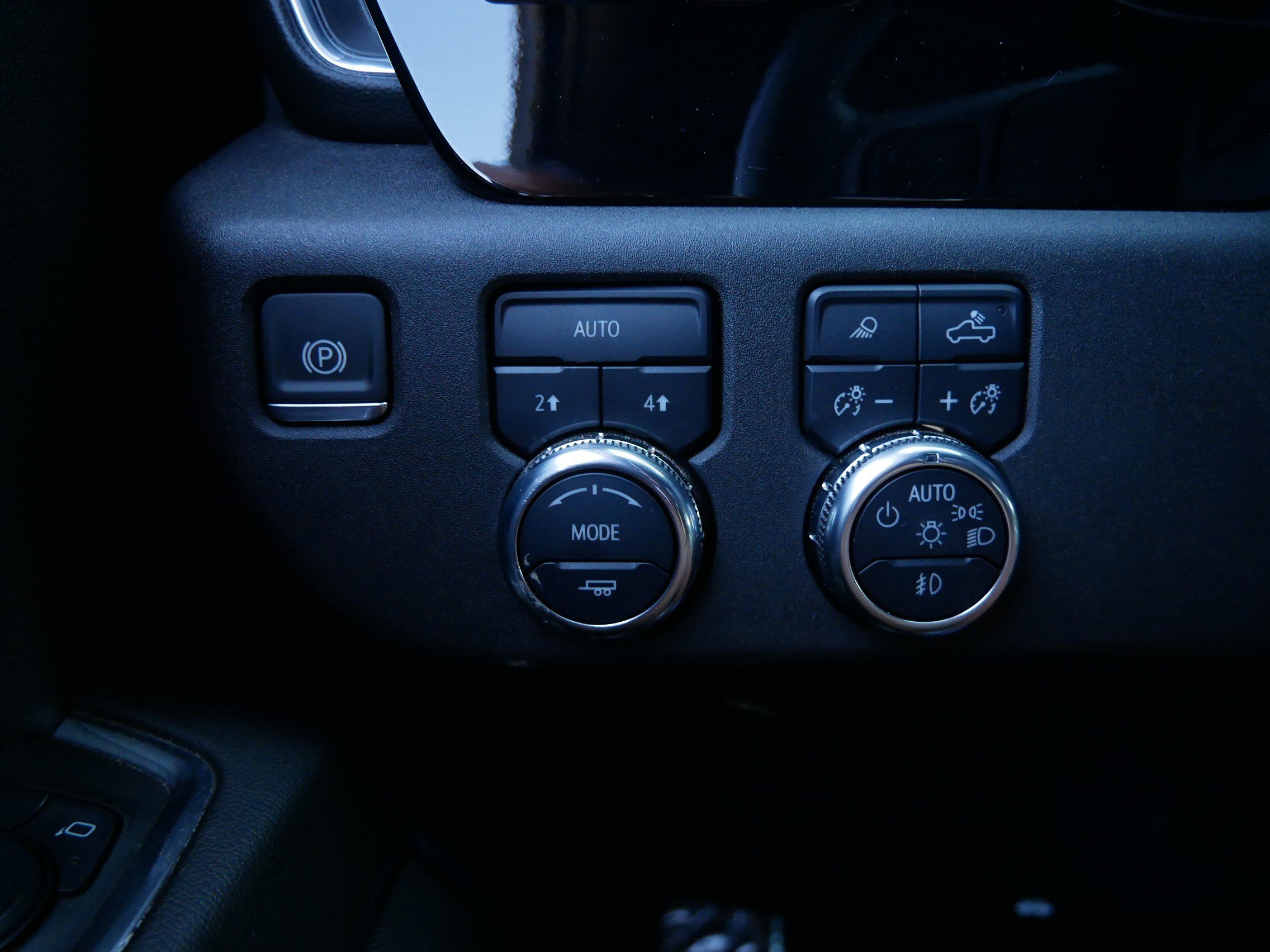 Used 2025 GMC Sierra 1500 SLT image 26