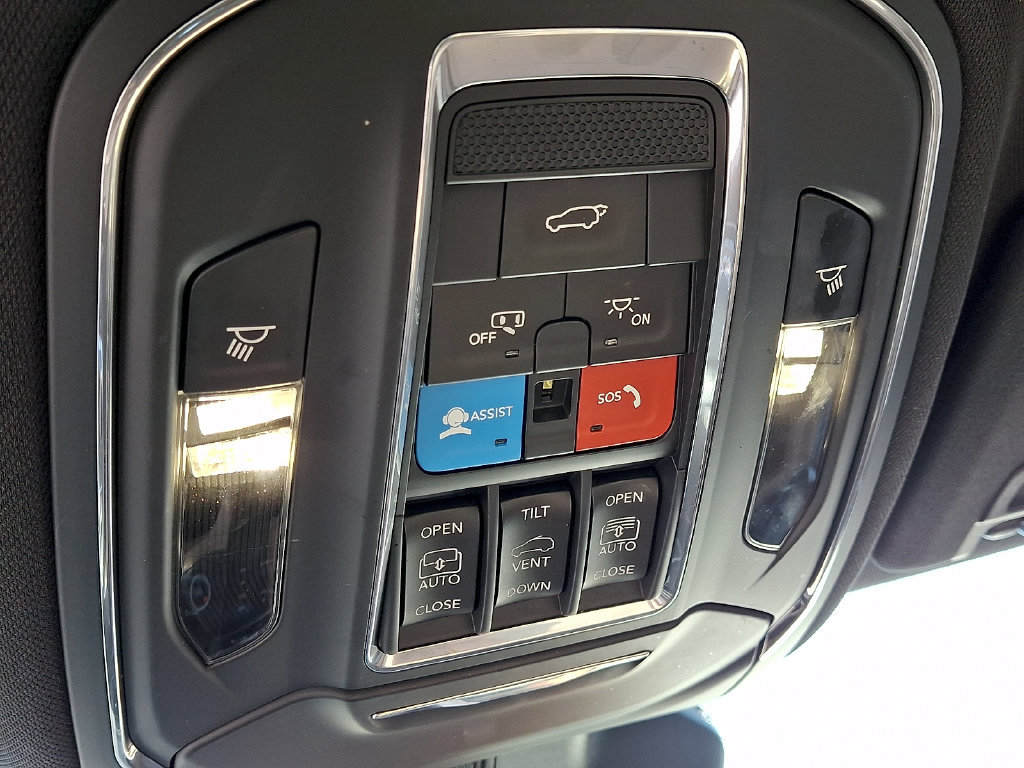 Used 2024 Jeep Grand Cherokee L Limited w/ Trailer Tow Package AWD/4WD image 26