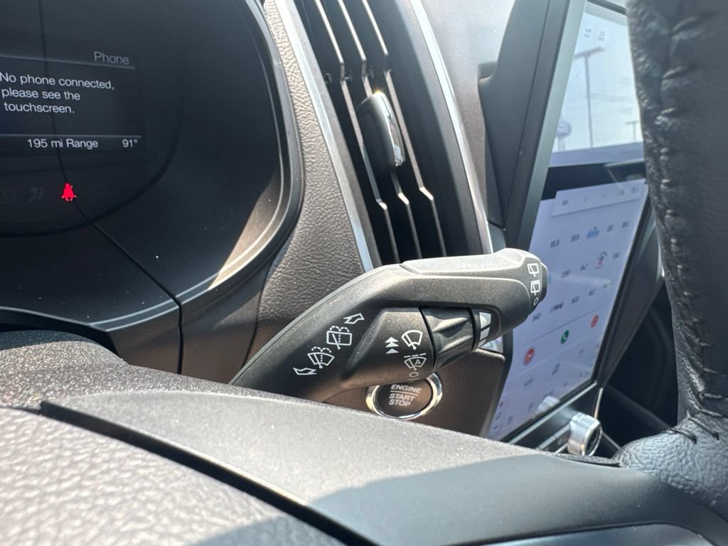Certified 2024 Ford Edge Titanium AWD/4WD image 15