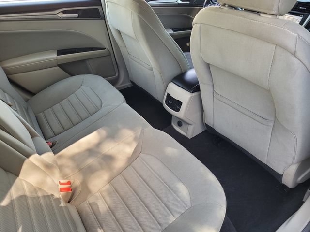 Certified 2019 Ford Fusion SE FWD image 11