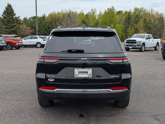 Used 2023 Jeep Grand Cherokee Limited AWD/4WD image 7