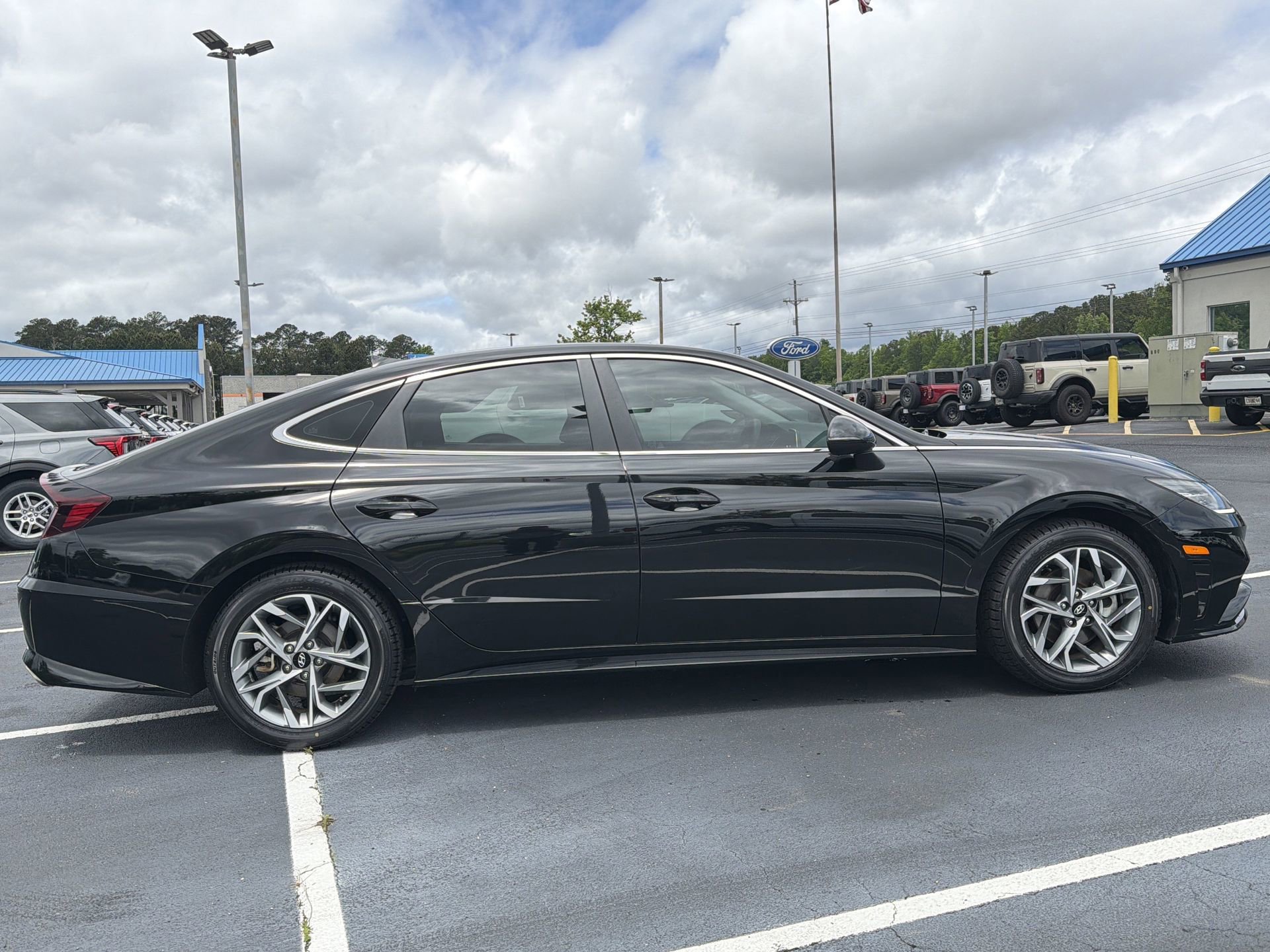 Used 2023 Hyundai Sonata SEL FWD image 29