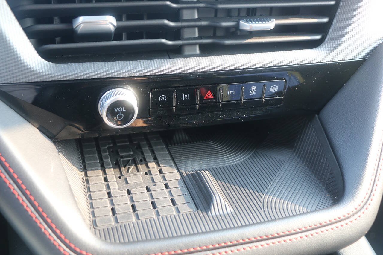 Certified 2025 Ford Explorer ST AWD/4WD image 17