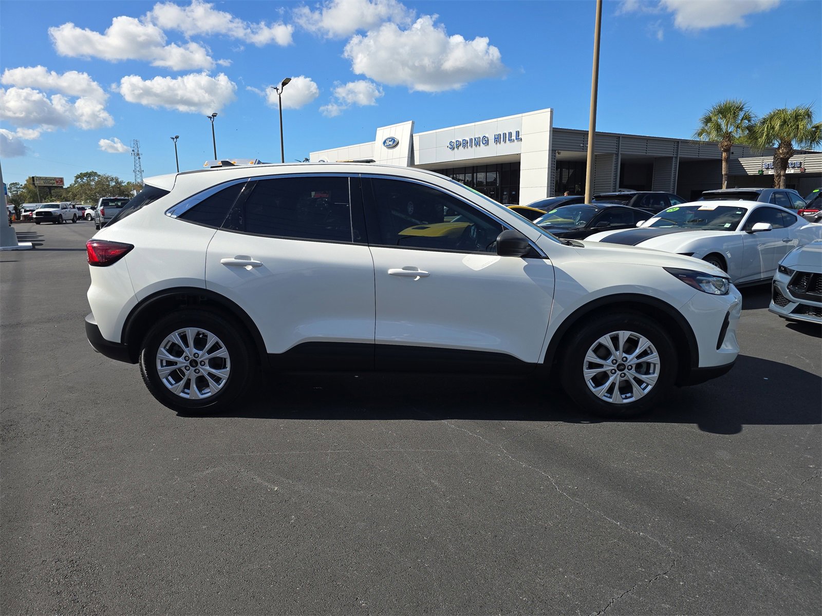 Certified 2023 Ford Escape Active image 3