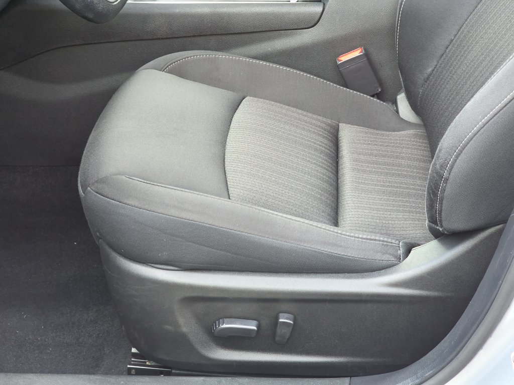 Used 2024 Nissan Altima 2.5 SV FWD image 26