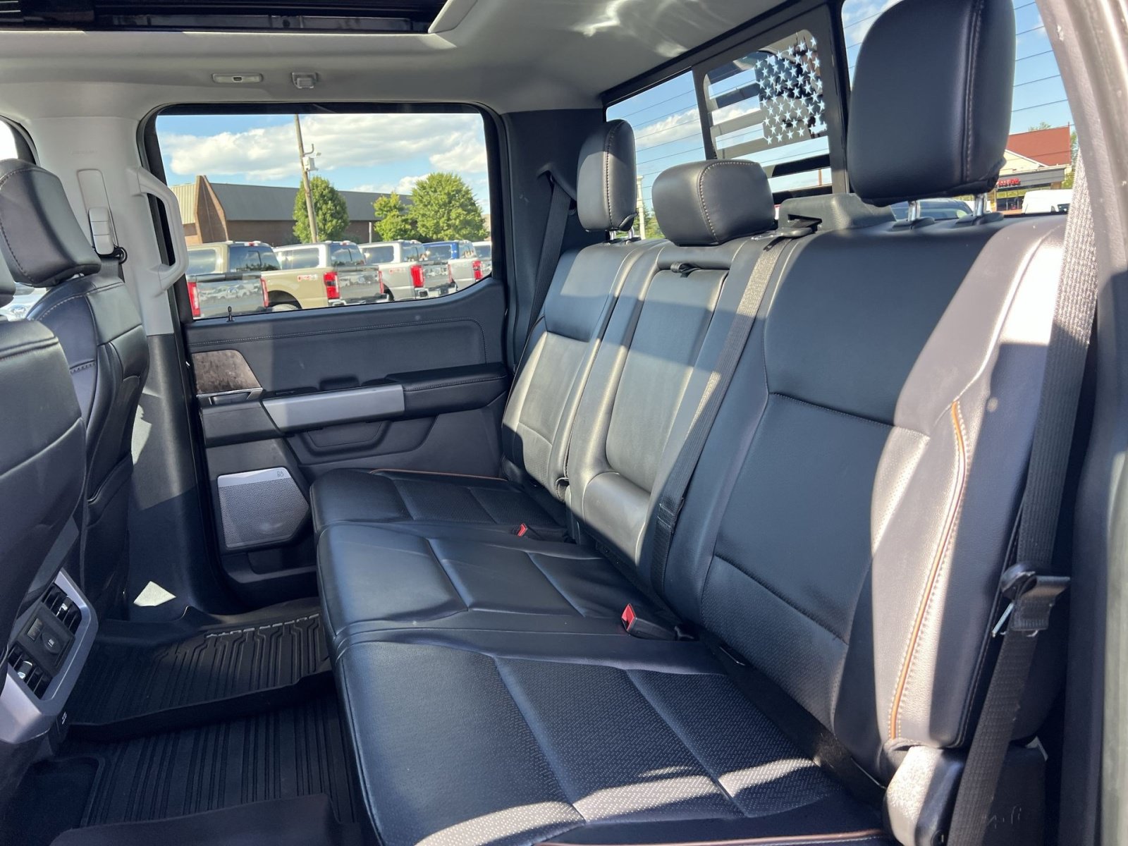 Certified 2025 Ford F250 Lariat w/ Black Appearance Package AWD/4WD image 25