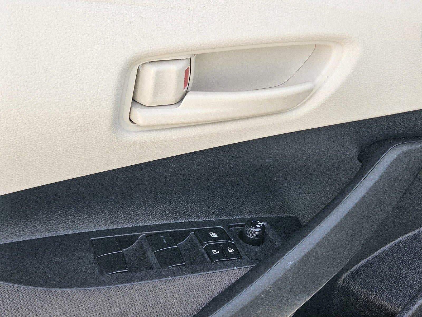 Used 2025 Toyota Corolla LE FWD image 13
