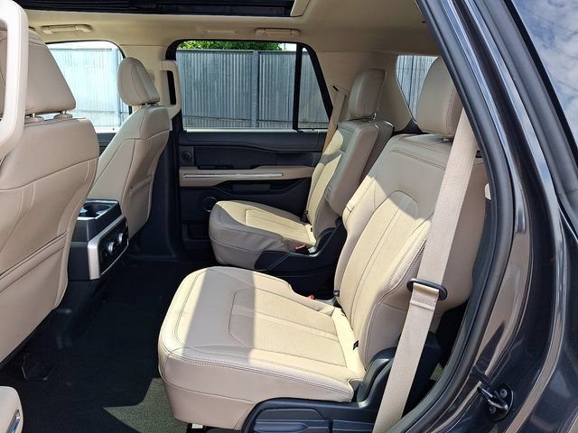 Certified 2024 Ford Expedition Limited AWD/4WD image 11
