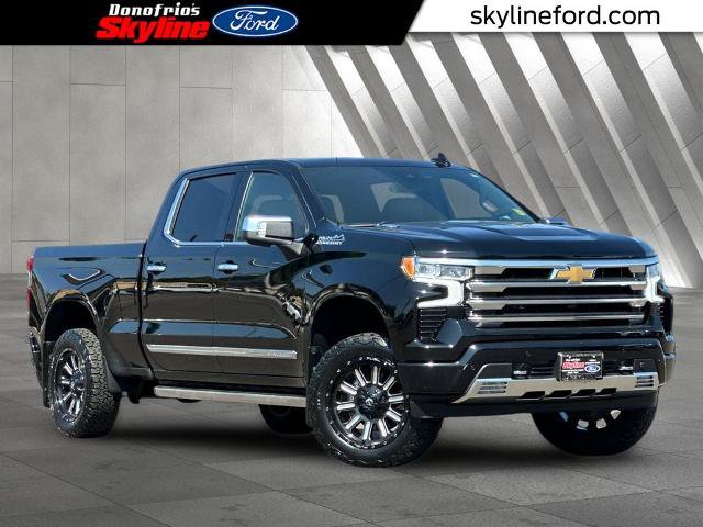 Used 2024 Chevrolet Silverado 1500 High Country w/ Technology Package AWD/4WD image 1