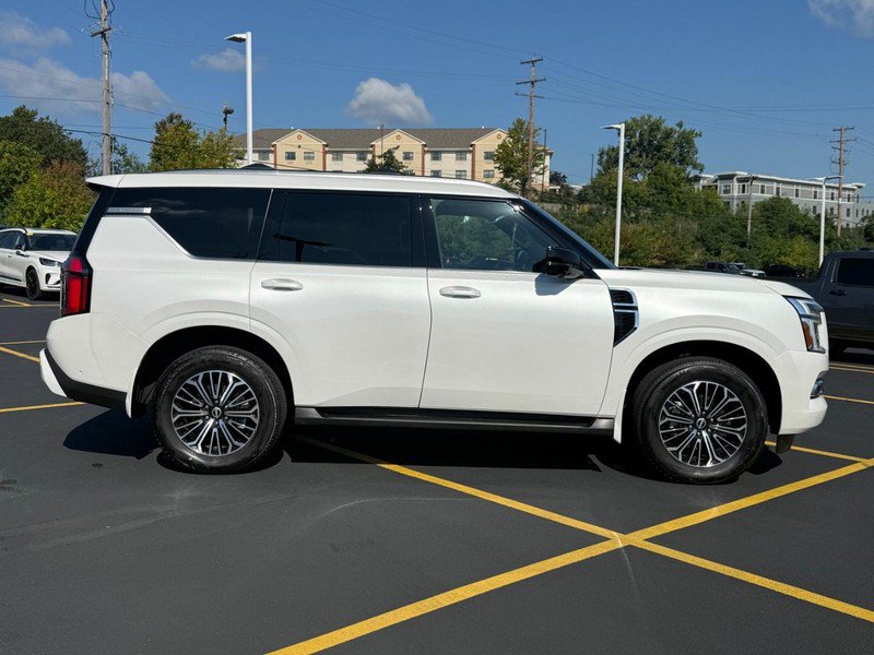 Used 2026 Nissan Armada Platinum AWD/4WD image 2