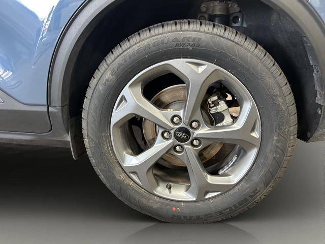 Certified 2025 Ford Escape ST-Line Select AWD/4WD image 32