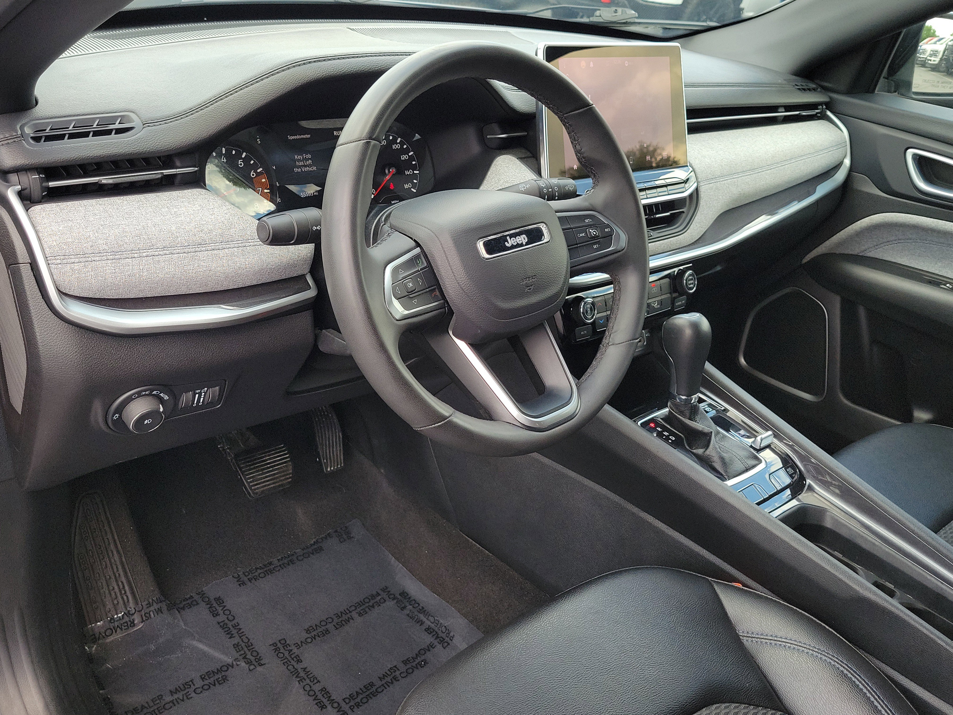 Used 2024 Jeep Compass Latitude AWD/4WD image 22
