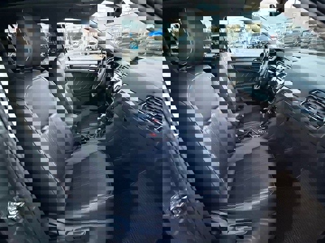 Used 2024 Volkswagen Tiguan SE w/ Panoramic Sunroof Package image 22