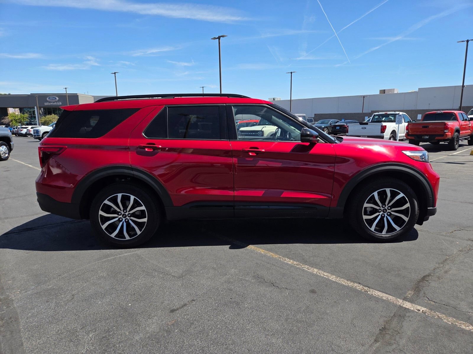 Certified 2020 Ford Explorer ST w/ Premium Technology Package AWD/4WD image 7