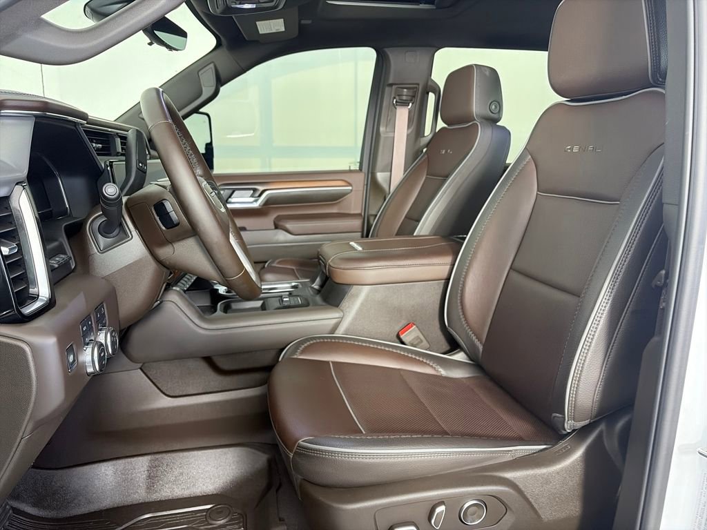 Used 2025 GMC Sierra 2500 Denali w/ Denali Reserve Package image 11